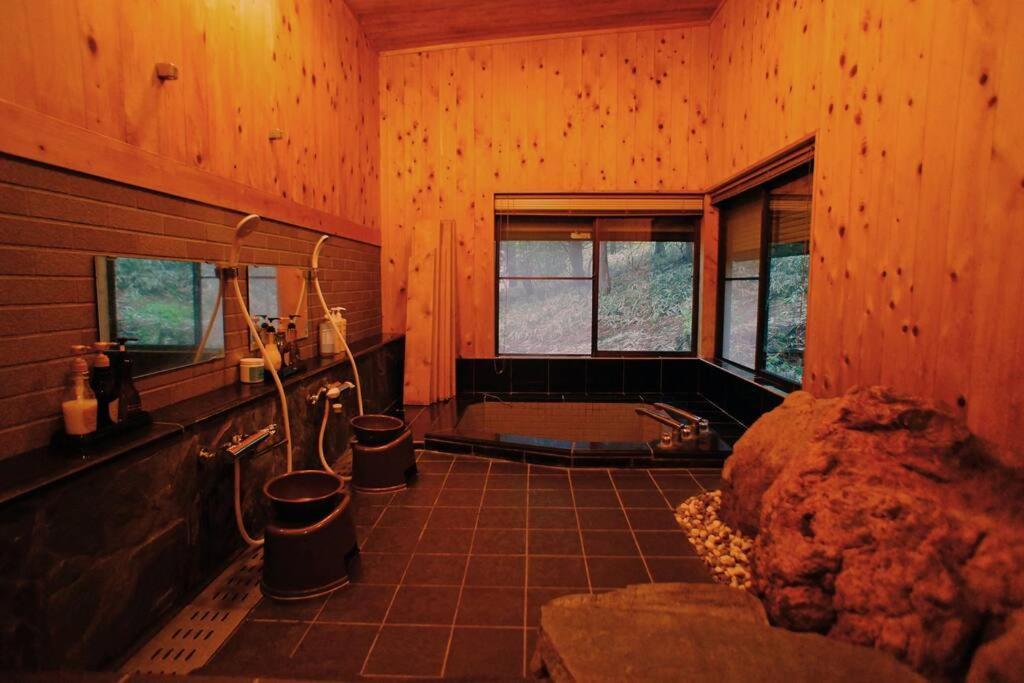 Haruna Sky: Panoramic Views With Private Forest Retreat Holiday home Nasu