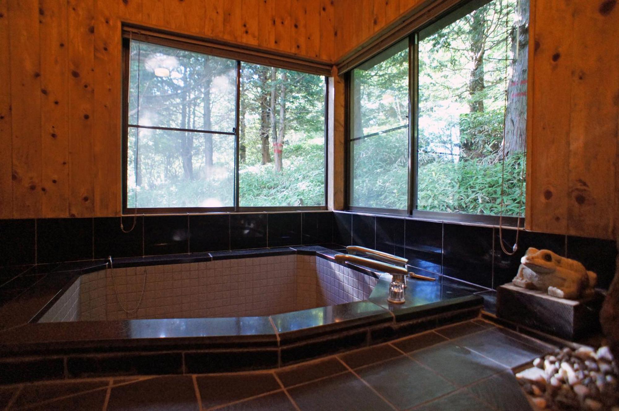 Haruna Sky: Panoramic Views With Private Forest Retreat Holiday home